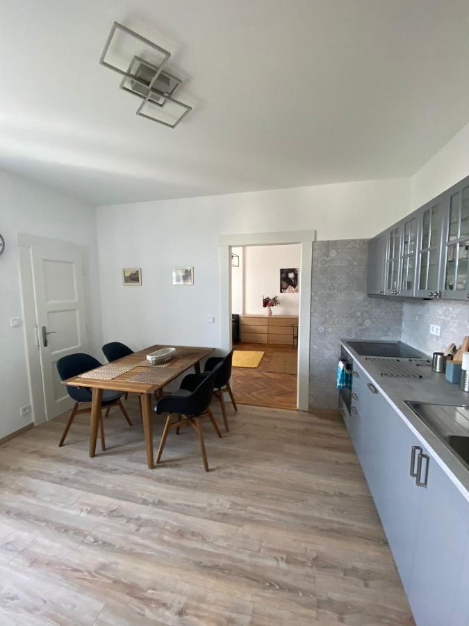 Apartman Xaveriova 프라하 외부 사진