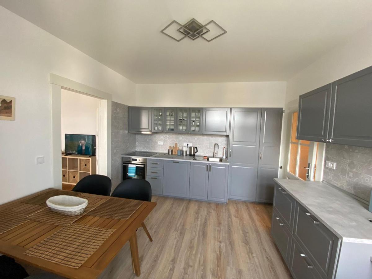 Apartman Xaveriova 프라하 외부 사진